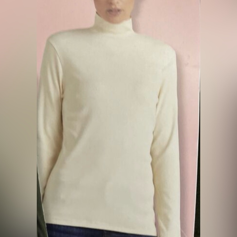 🛍️ Serra Women Sweater size XL Turtle Neck Cream Soft Ribbed Knit Lightweight